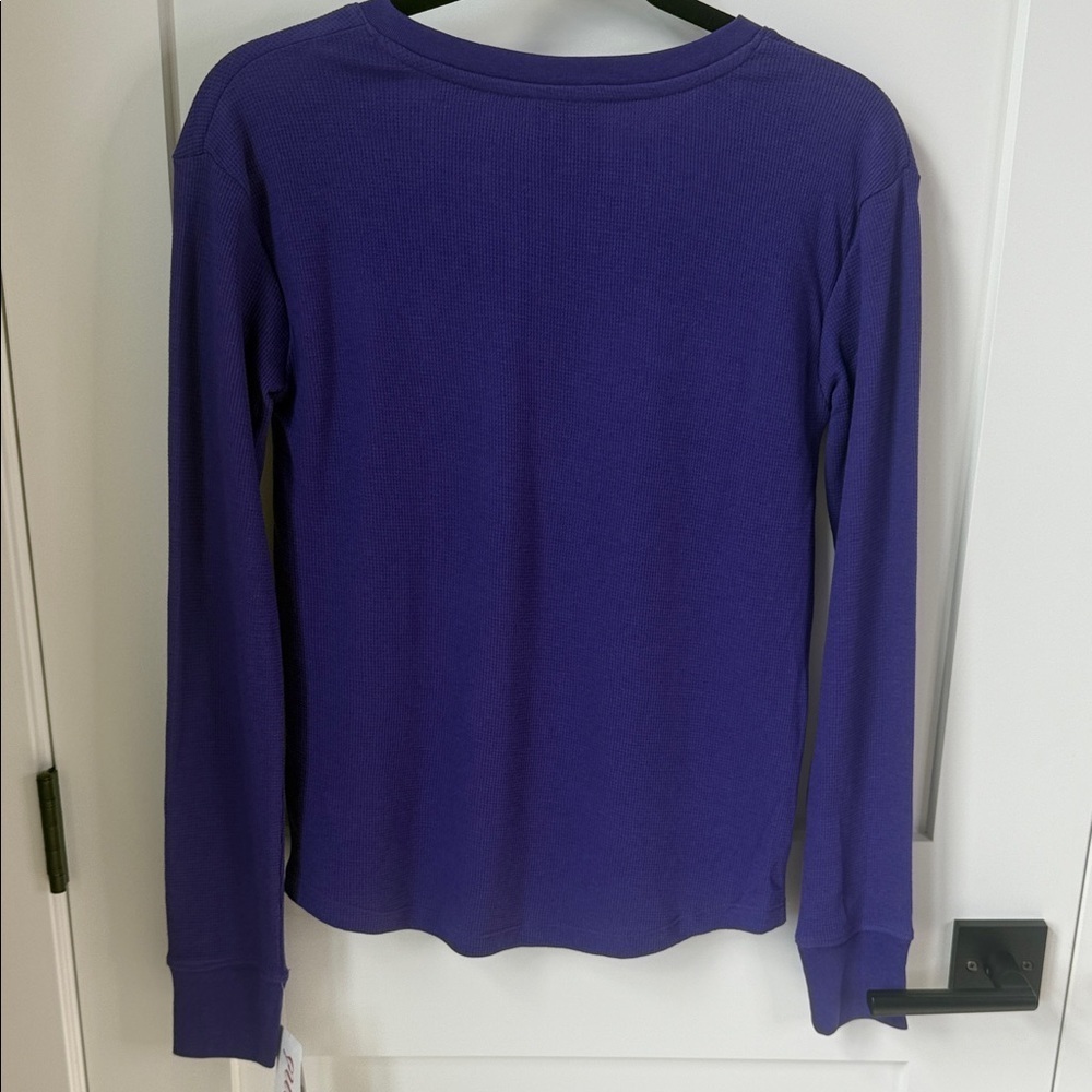 BNWT NFL Minnesota Vikings Purple and Gold Tee - Picture 4 of 4